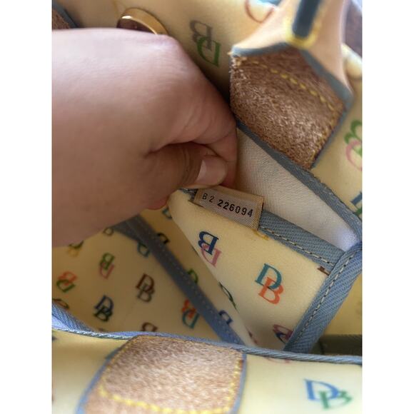 Vintage Dooney & Bourke It Monogram Tassel Tote w/Heart Hangtag 60920 Read PLS - Picture 14 of 14